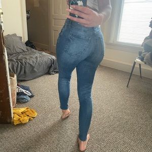 Stretchy Ripped Tight Jeans
